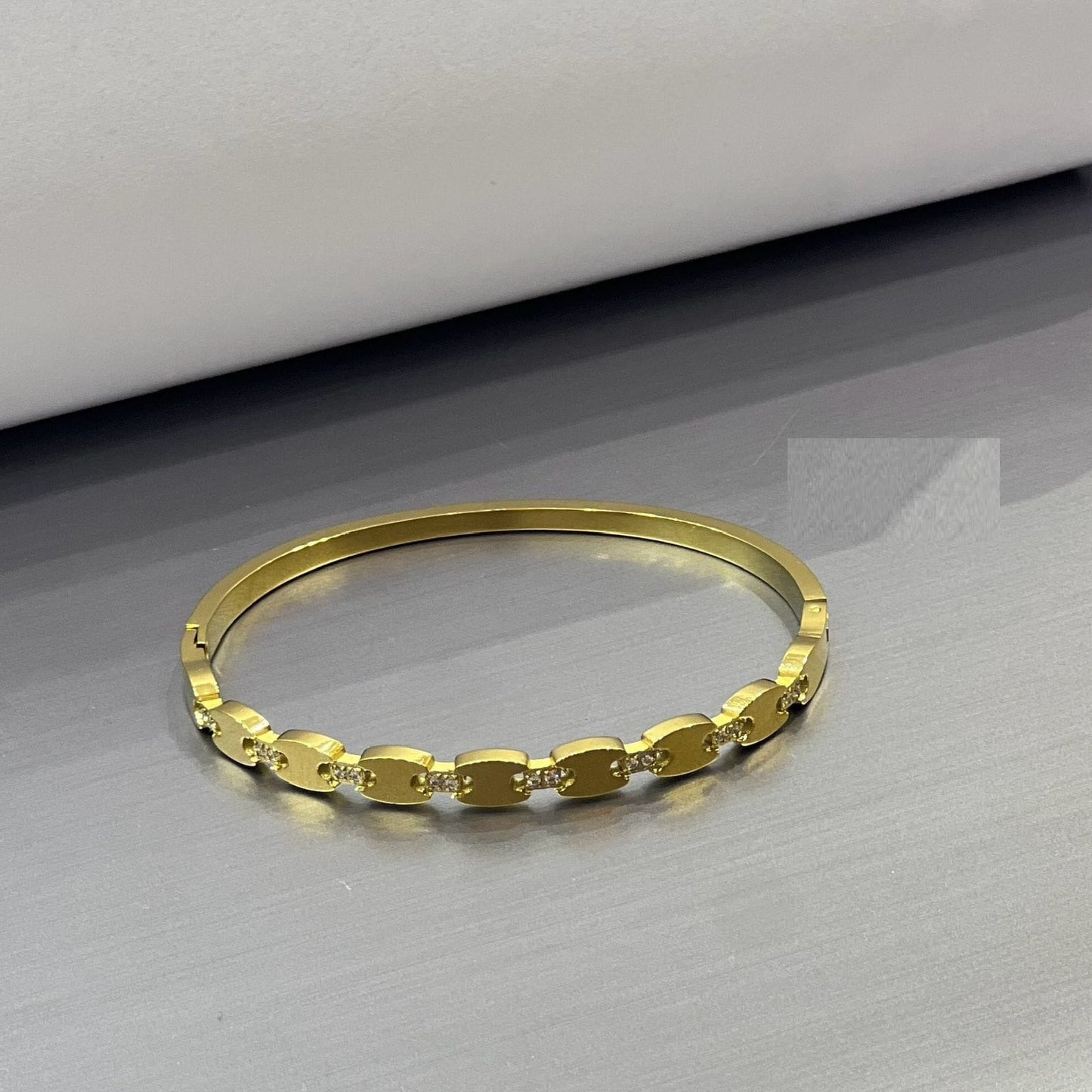 Crystal Linked Bangle,